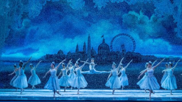 5_The Nutcracker_The Joffrey Ballet Ensemble_Photo by Cheryl Mann